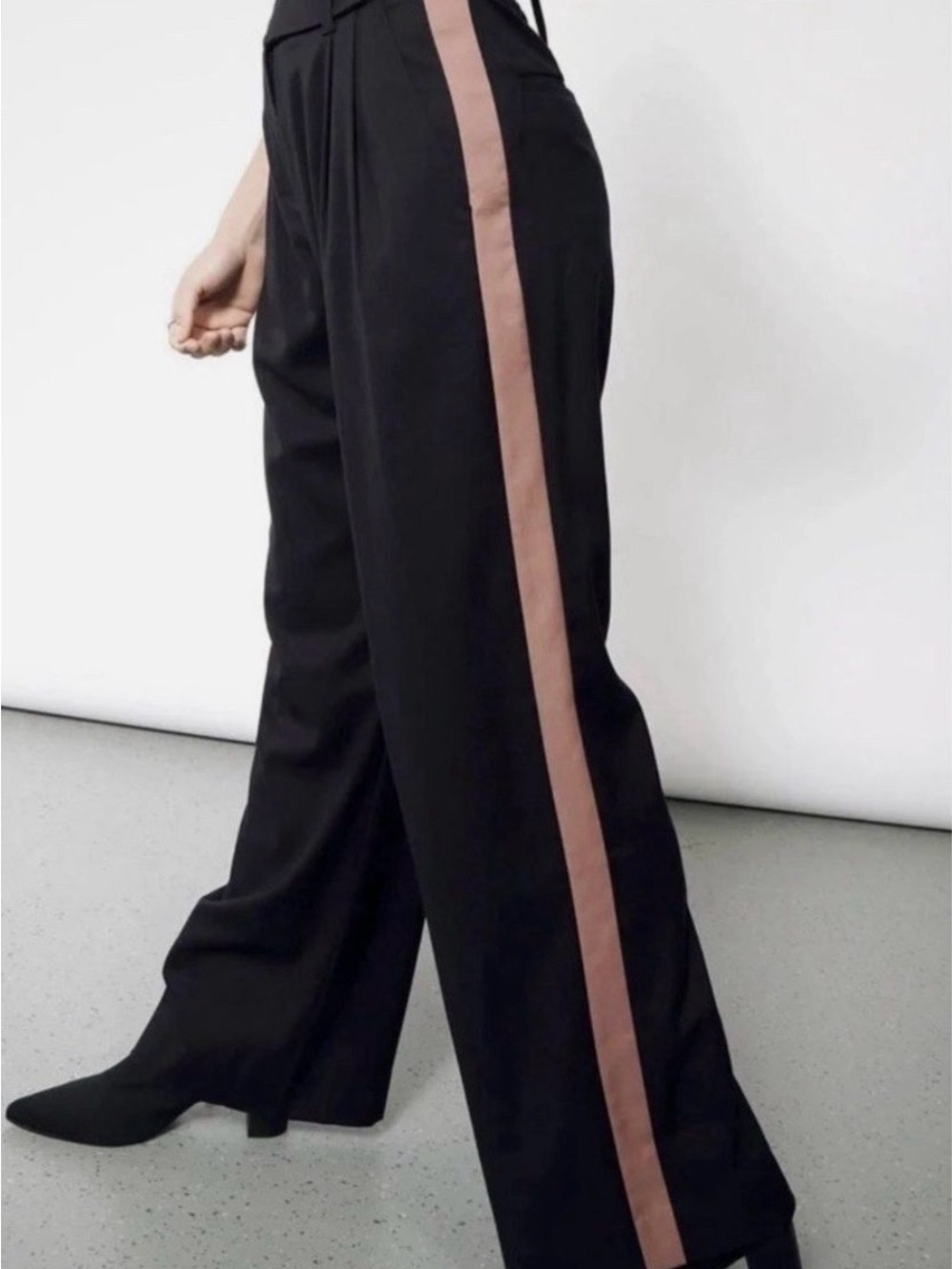 Wildfang Black Wide-Leg Pants with Blush Side Stripe